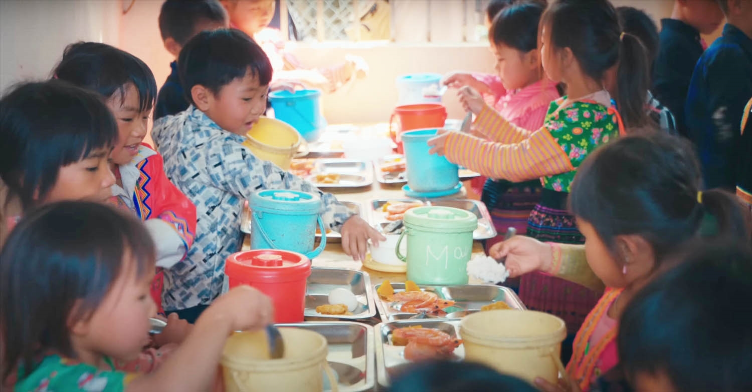 R8ckie x Nuôi Em: Một hành động nhỏ, một mầm tương lai